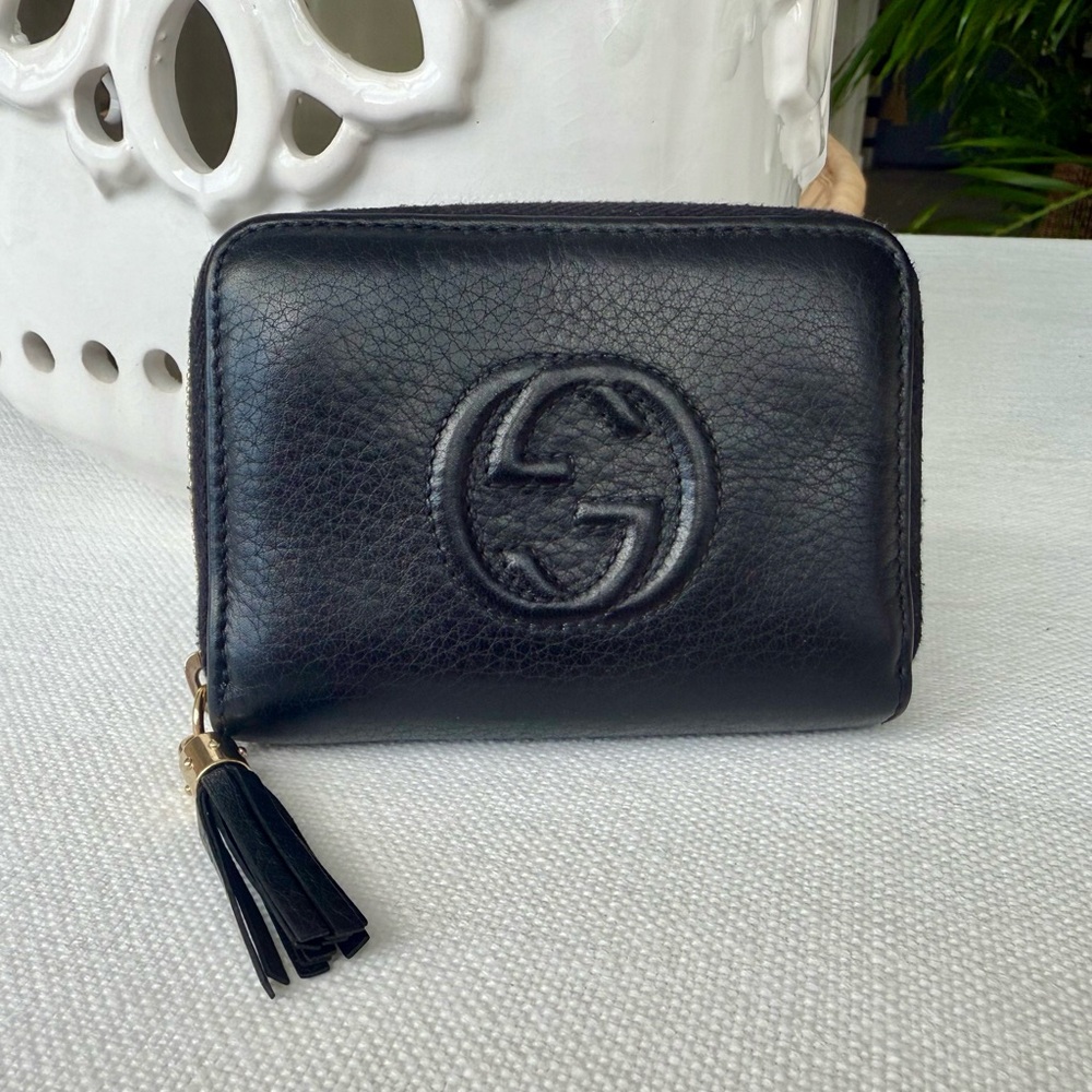 Gucci Soho Black Leather Zip Coin Wallet with Tassel